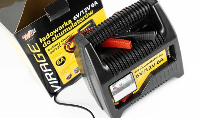 Jak długo można ładować akumulator prostownikiem, aby uniknąć uszkodzeń?